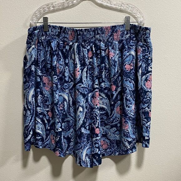 Torrid Navy Pink Paisley Pull-On Flowy Shorts Size 3X - Picture 4 of 12